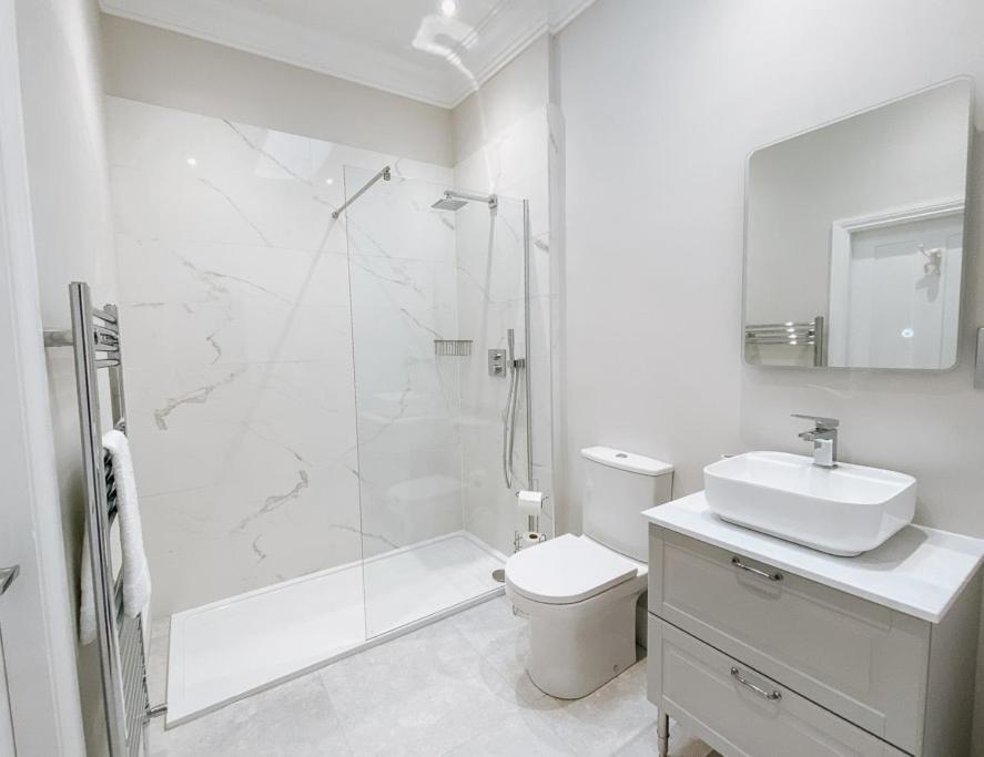 Wensleydale, Old School Rooms - Ground Floor Luxury Apartment In Richmond, North Yorkshire Richmond  Exteriör bild