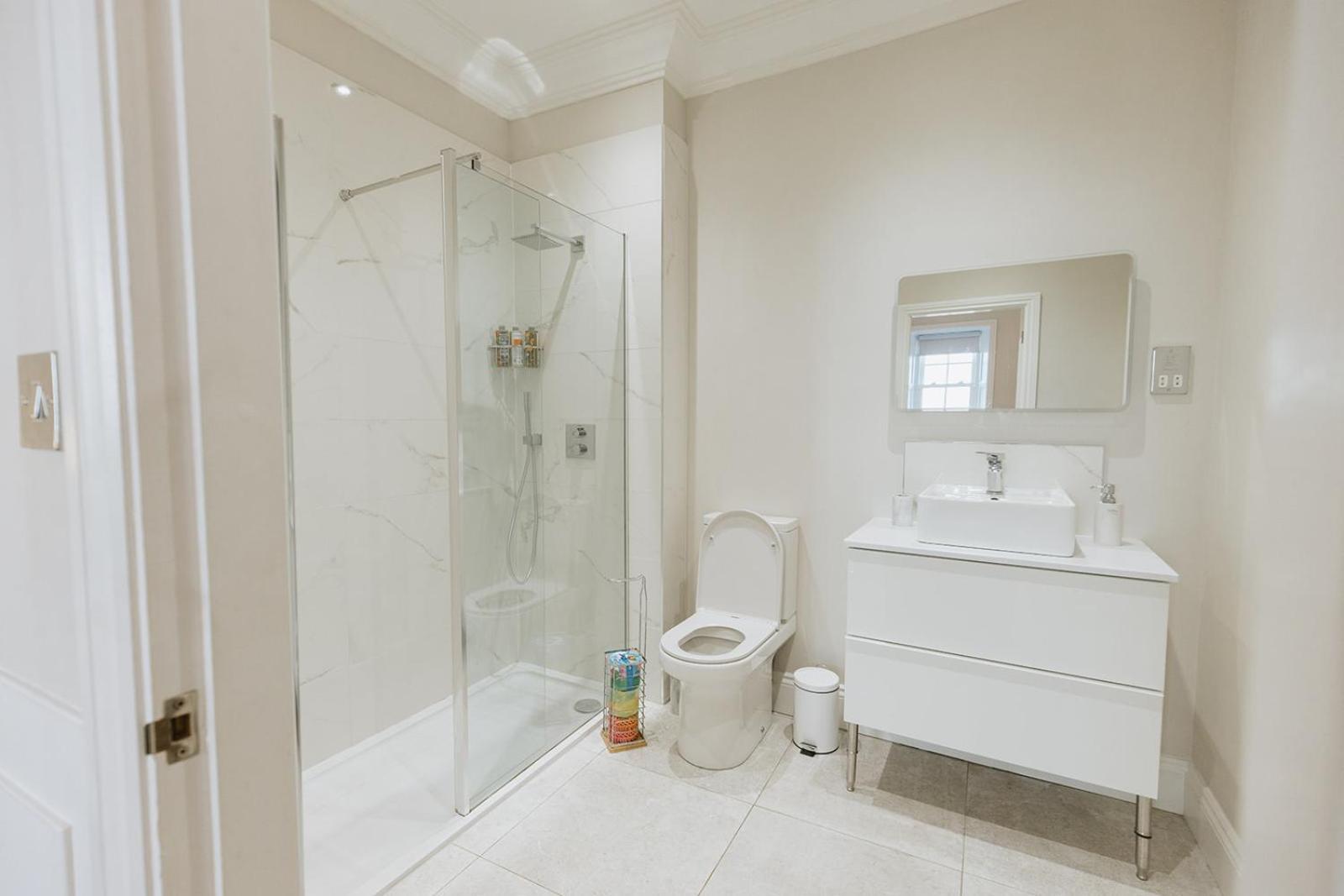 Wensleydale, Old School Rooms - Ground Floor Luxury Apartment In Richmond, North Yorkshire Richmond  Exteriör bild