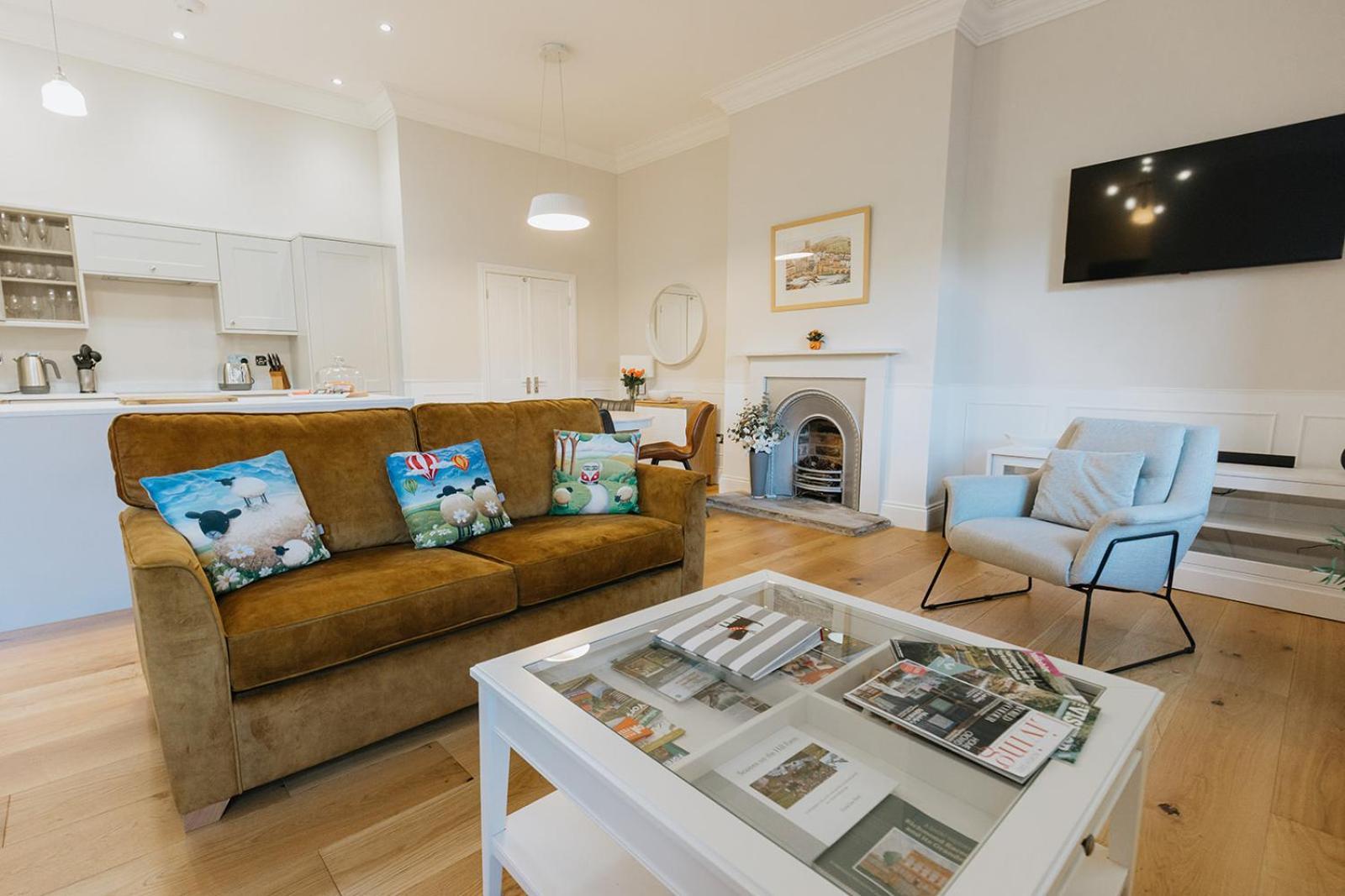 Wensleydale, Old School Rooms - Ground Floor Luxury Apartment In Richmond, North Yorkshire Richmond  Exteriör bild